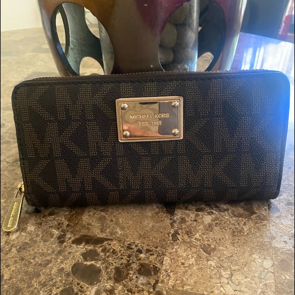Michael Kors wallet